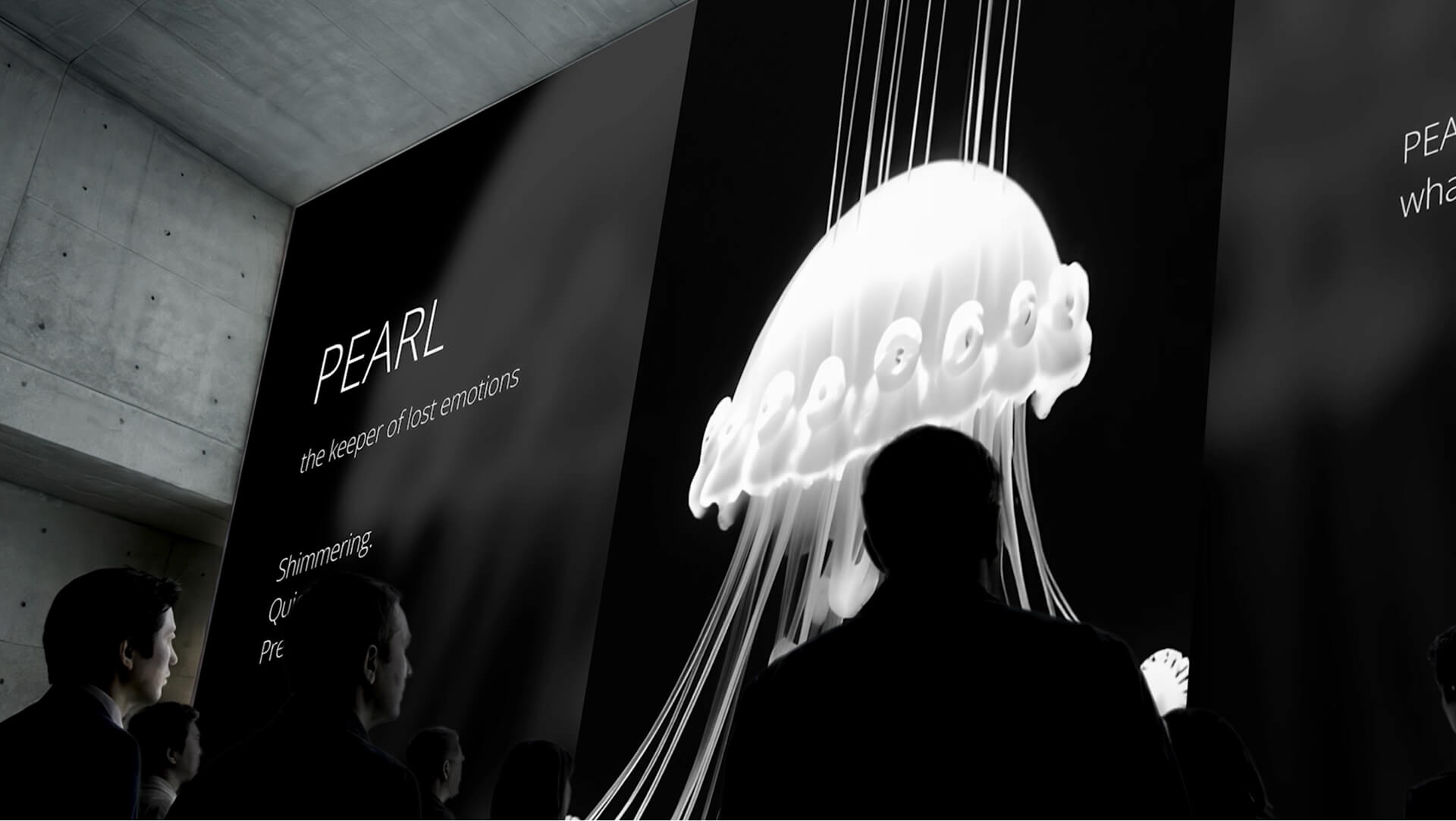 Immersive Kunst-Installation der Serie ‚Poetry in Black and White‘ von Künstler Dirk Habenschaden. Großformatige digitale Projektionen und Sound-Elemente. Ausgezeichnet auf der Longlist des BBA Artist Prize 2026. Sichtbar ist ein abgedunkelter Galerieraum, in dem monochrome, generative Fotokunst und Lichtinstallationen eine meditative Atmosphäre schaffen.